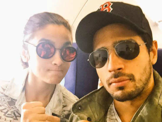 Sidharth and Alia's cute online PDA!