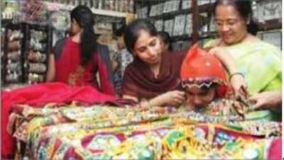 Now, showroom for Gujarati handlooms | Kochi News - Times of India