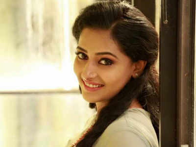 Anu Sithara to sport a thattam in her next film too