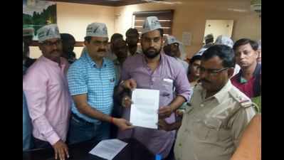 Garbage scam: AAP lodges police complaint against mayor, officials