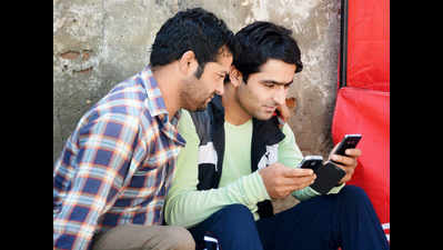 Man in Pune forges friend's papers to buy phone