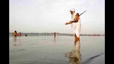 Volunteers vow for a cleaner Ganga