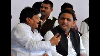 Akhilesh Yadav told me he would float new party: Shivpal Yadav at SP meet