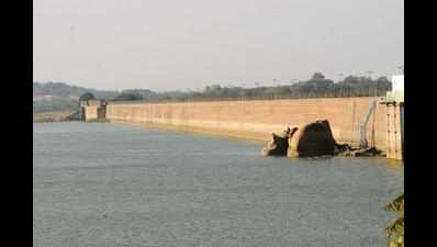 Water levels of 91 major reservoirs go down by 1%