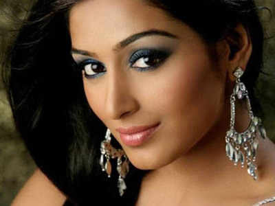 Padmapriya shoots in Kochi for her Saif Ali Khan movie