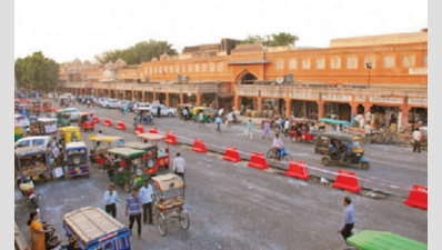 <arttitle><sub/>Barricades between Tripolia and Badi Chaupar removed</arttitle>