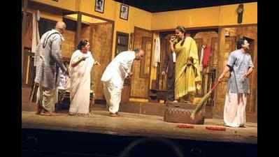 Marathi drama ‘Toss’ enthralls and serves a social cause