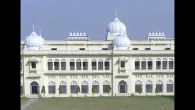 Lucknow University warring groups clash again on varsity campus
