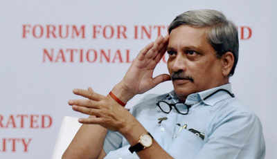 'Uncontrollable violence' shouldn't be created: Manohar Parrikar on Quetta terror attack