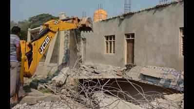HDMC demolishes unauthorized school building