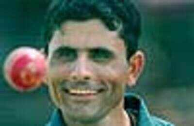 Chargers pick Razzaq, signal IPL-Pak thaw | New Zealand in India 2016 ...