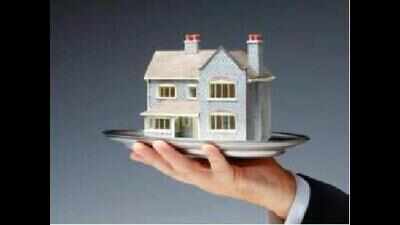 Realtors try to woo buyers this festive season