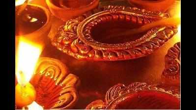 Fancy diyas give homemade ones a run for money