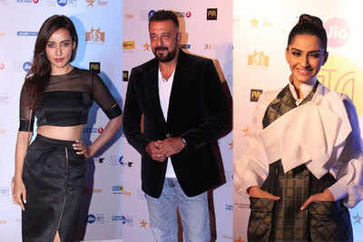 Sanjay Dutt, Sonam Kapoor walk the red carpet for MAMI finale