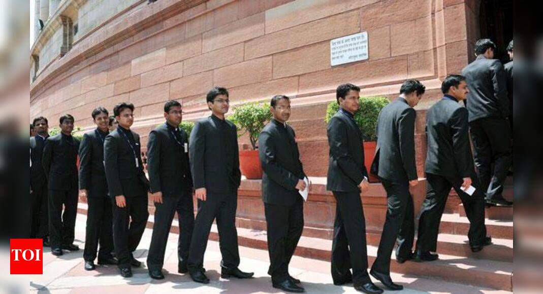 Narendra Modi: IAS officers of 2014 batch make presentations to PM ...