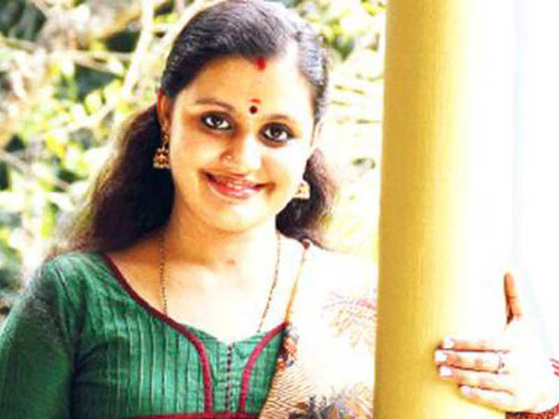 Soumya Ramakrishnan: Bijibal wife's dance for his song goes trending