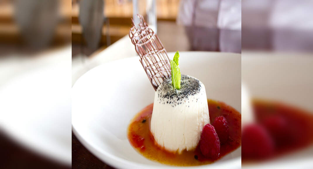 Vanilla Bean Panna Cotta Recipe: How to Make Vanilla Bean Panna Cotta Recipe | Homemade Vanilla Bean