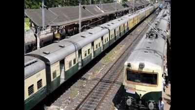 Hint of EMU trains from Pune to Daund