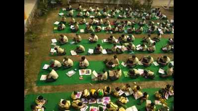 School students pledged a cracker free Diwali