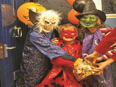 Trick-or-treating tips to make Halloween extra fun