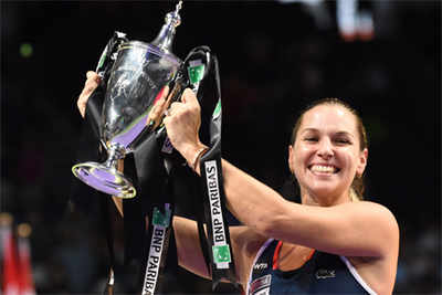 Cibulkova stuns Kerber to win WTA Finals in Singapore