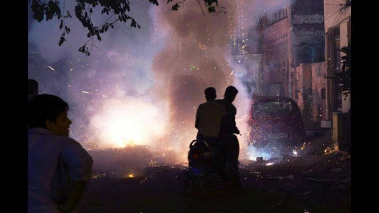 A quiet Diwali sees air pollution in Bengaluru remain 'moderate' | Bengaluru  News - Times of India