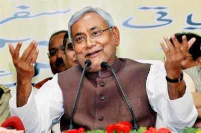 Nitish calls for investment in agriculture, industry