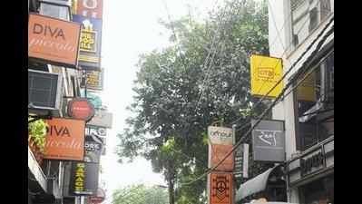 At Hauz Khas, safety norms go up in smoke