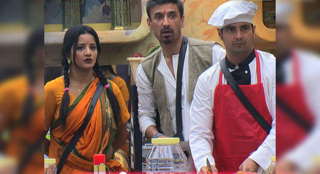 Bigg Boss Fame Monalisa Says “Mujhe Waise Mauke Nahi Mil Rahe The