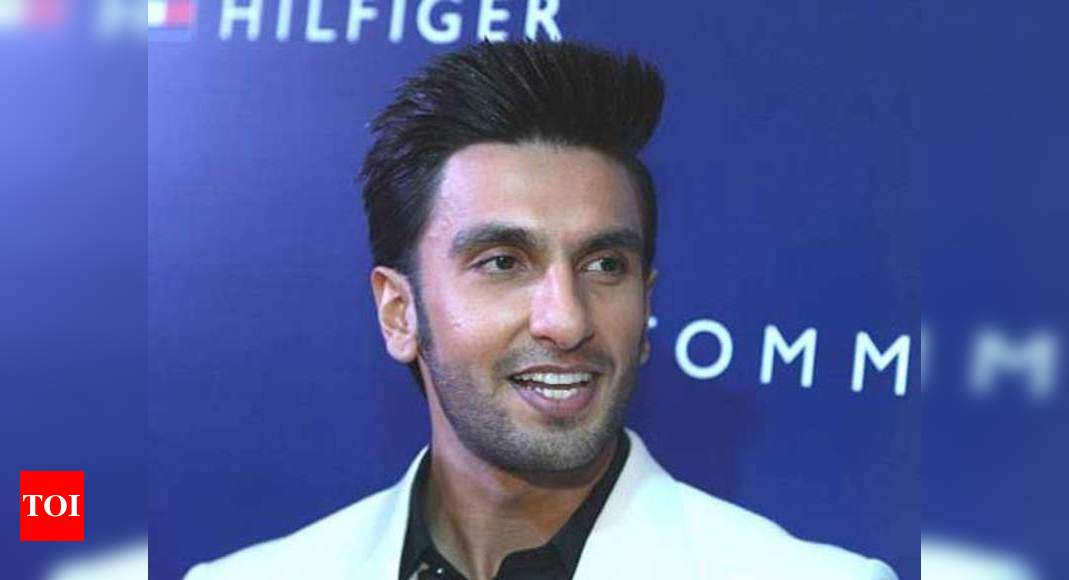 Ranveer Singh's 'Mohawk' look gets a thumbs-up from Priyanka