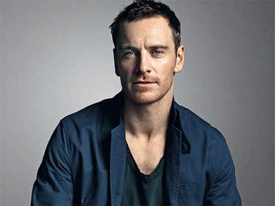 Michael Fassbender to play two robots in 'Alien: Covenant'
