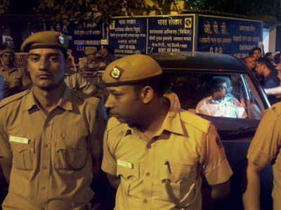 OROP row: Despite release, Arvind Kejriwal refuses to leave police station, Delhi Police say