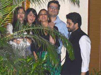 Aishwarya celebrates birthday with family and friends