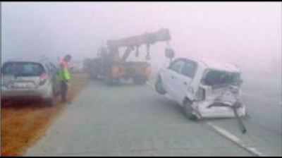 12 injured as 20 vehicles pile up on Yamuna expressway