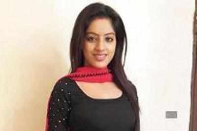 400px x 267px - Diya Aur Baati actress Deepika Singh chops off her long tresses - Times of  India