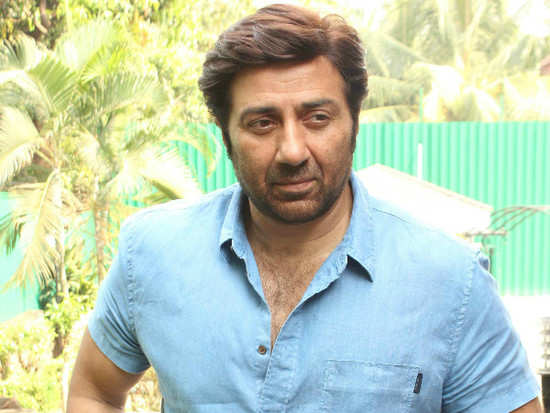 EXCLUSIVE: Sunny Deol Is In A Major Familial Dilemma. Know Why!