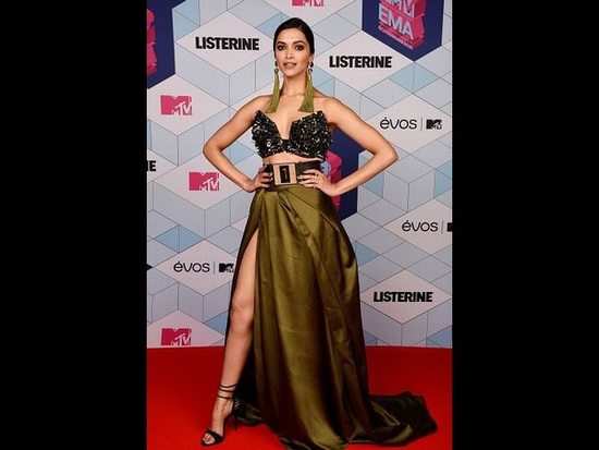 Daily Mail labels Deepika Padukone's EMA look as 'Bollywood Blunder'