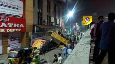 Driver injured as mini-truck falls off Anna Flyover in Chennai
