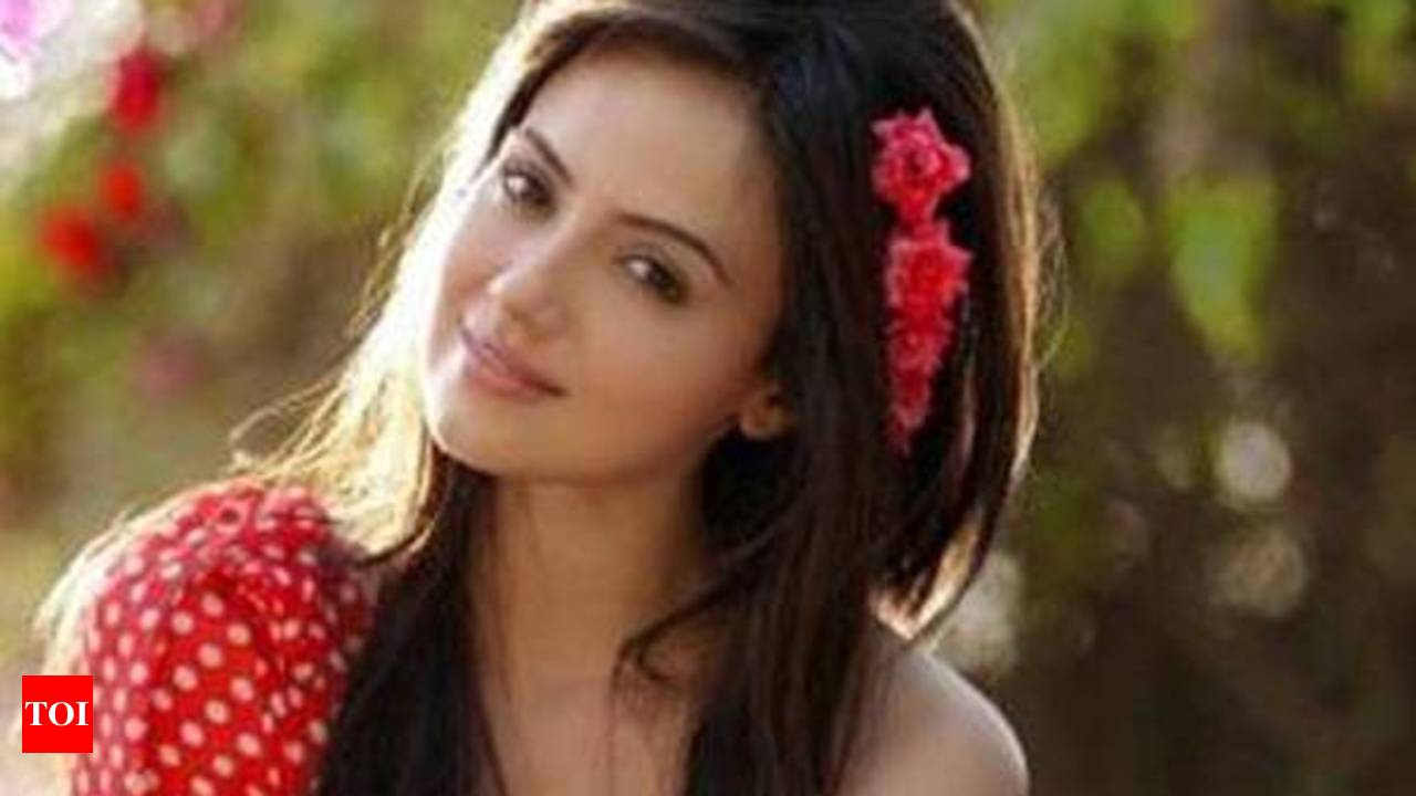 Sana Khaan: The day Im a star, even the b******t I dish out will be  appreciated | Hindi Movie News - Times of India