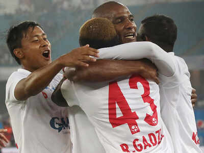 ISL: Malouda shines as Delhi Dynamos beat Chennaiyin 4-1 to regain top spot