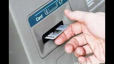 Anxious Chennaiites turn ATM hoppers | Chennai News - The Times of India