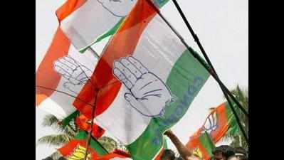 Chandigarh Youth Congress sets up help desks in front of banks