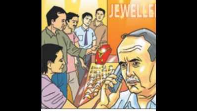 Jewellers ‘cash’ in on rush to buy gold