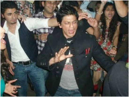 SRK rocks the dance floor at an awards after party