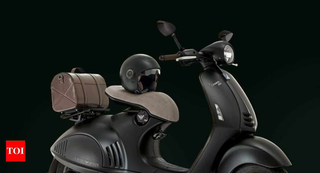 Vespa 946 Emporio Armani Edition On Rs. 3 Lakh Discount