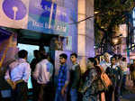 State Bank ATM starts dispensing new Rs 2,000 notes