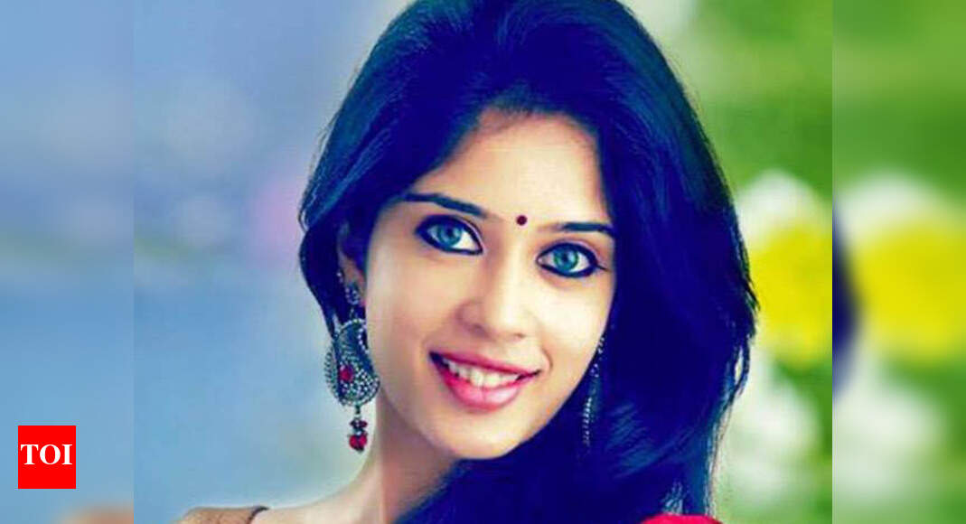 Parvathi Ratheesh is a flower girl in her next film | Malayalam Movie ...