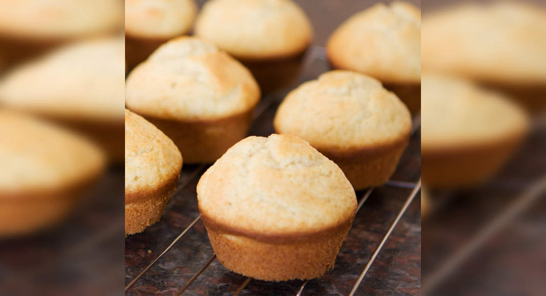 Vanilla Muffins Recipe: How to make Vanilla Muffins Recipe at Home ...