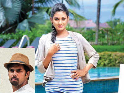 Sunny to romance Aditi Ravi in Alamara
