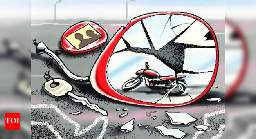 Man killed as tree falls on his bike - Times of India